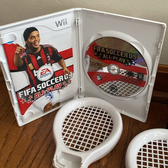 Wii Sports and Games Bundle - White - Picture 2 of 8